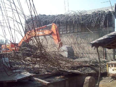 Construction of bridge collapse linter